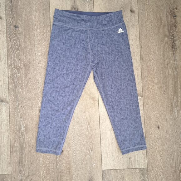 adidas Pants - Adidas woman capri leggings